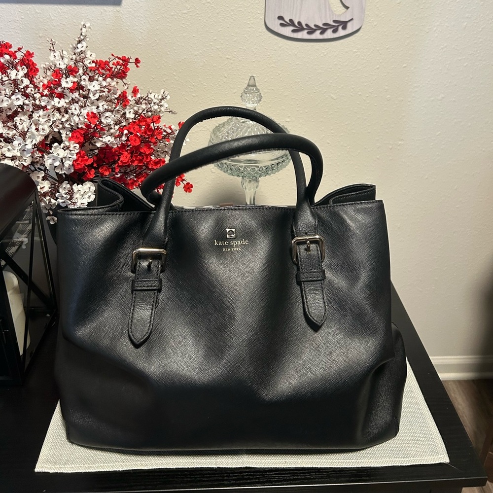 kate♠️spade Large Black Leather Tote with Top Handles Middle Zip Two Sided Bag